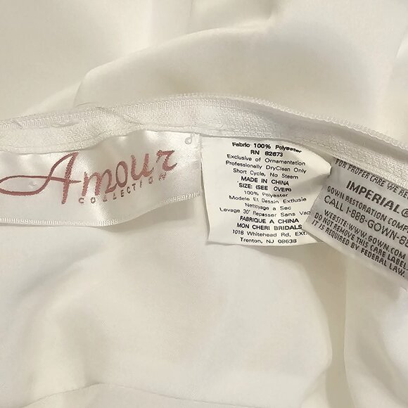 Amour Collection White Embordered Wedding Dress 14 - Picture 5 of 9